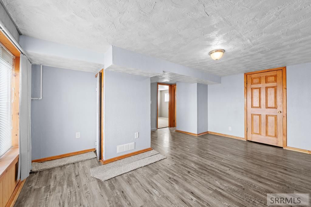 Image 48 of property listing at 1225 N 885 E, Shelley, ID 83274