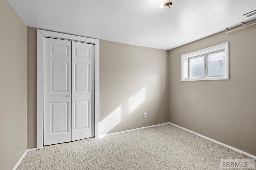 Image 49 of property listing at 1225 N 885 E, Shelley, ID 83274