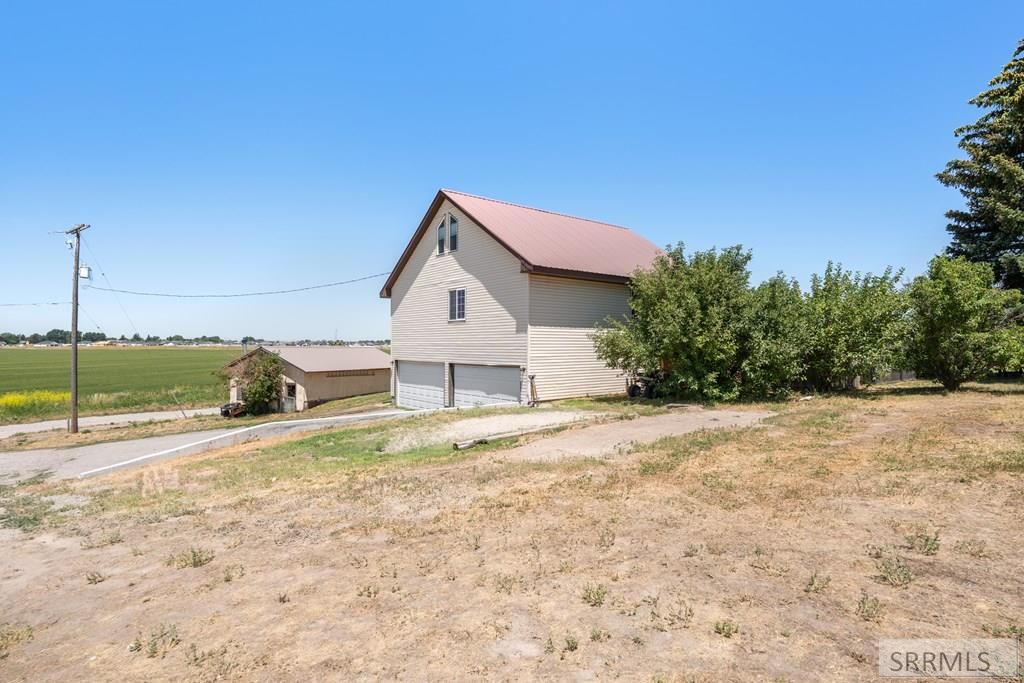 Image 62 of property listing at 1225 N 885 E, Shelley, ID 83274