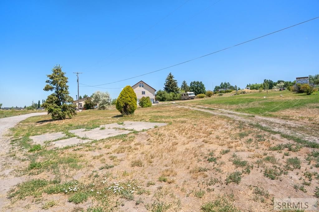 Image 63 of property listing at 1225 N 885 E, Shelley, ID 83274