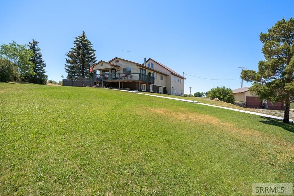 Image 67 of property listing at 1225 N 885 E, Shelley, ID 83274