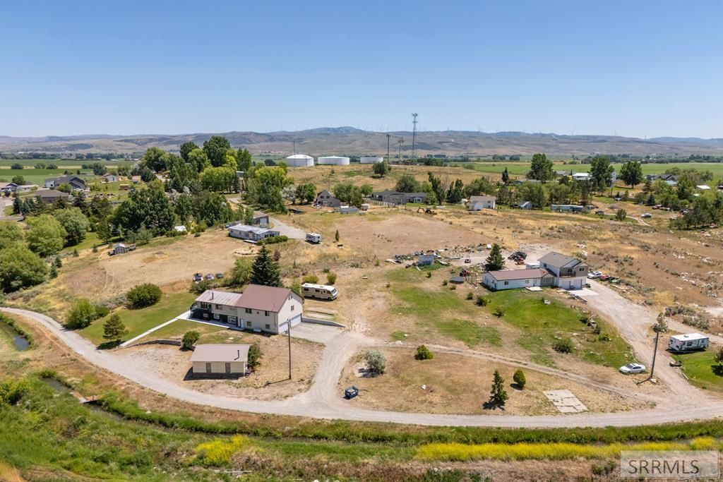 Image 69 of property listing at 1225 N 885 E, Shelley, ID 83274