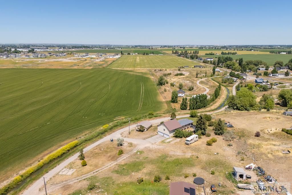 Image 71 of property listing at 1225 N 885 E, Shelley, ID 83274