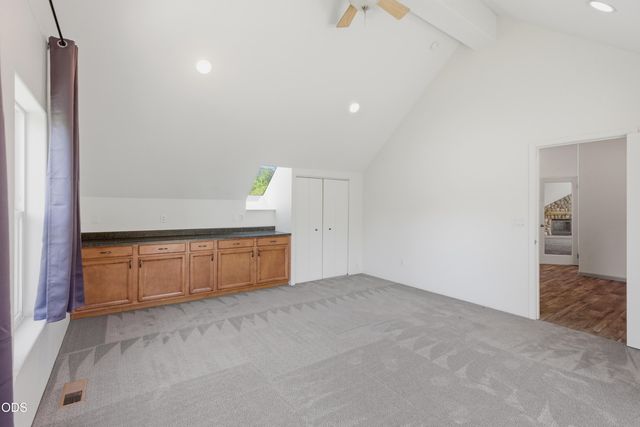 106 Creek View Lane, Rogue River, OR 97537