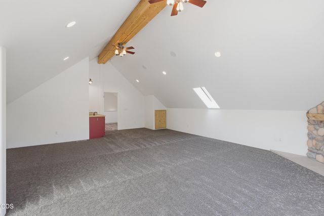 106 Creek View Lane, Rogue River, OR 97537