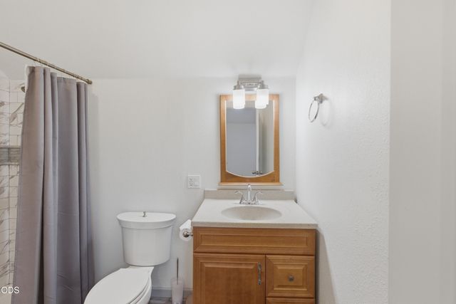 106 Creek View Lane, Rogue River, OR 97537