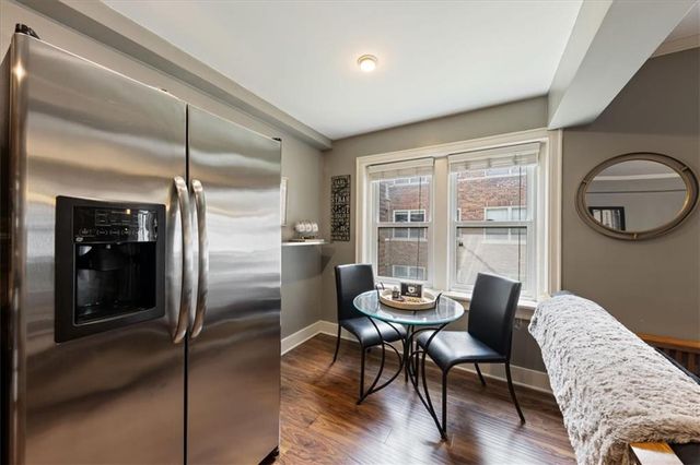 700 W 48th Street 206, Kansas City, MO 64112