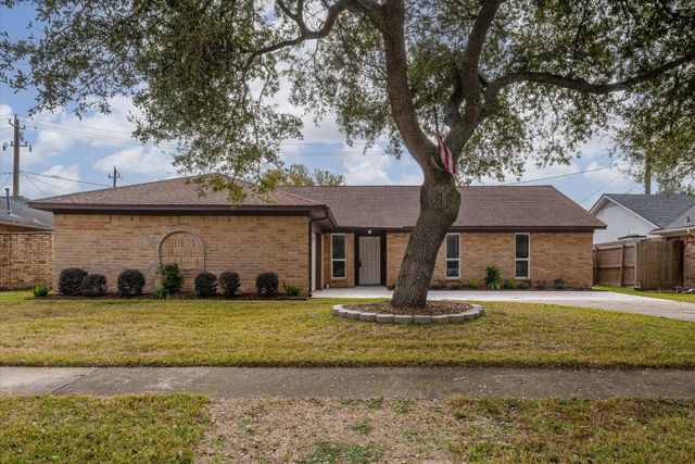 10446 Carlow Lane, La Porte, TX 77571