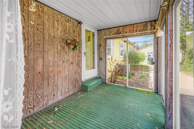 2330 21 Street, Cuyahoga Falls, OH 44223