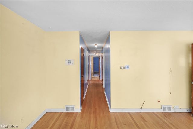 2330 21 Street, Cuyahoga Falls, OH 44223