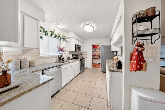 2601 Kimberly Drive, Garland, TX 75040