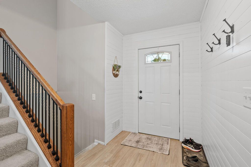 16515 Frazer Way W, Rosemount, MN 55068 — photo 4