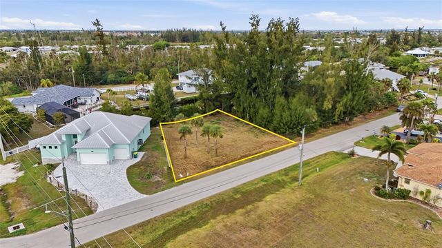 3925 MAGNOLIA WAY, Punta Gorda, FL 33950