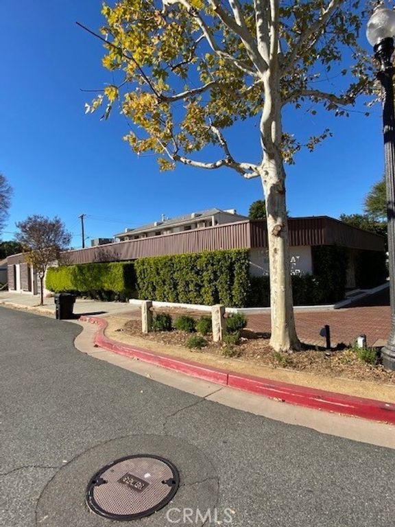 24237 Main Street, Newhall, CA 91321 — exterior