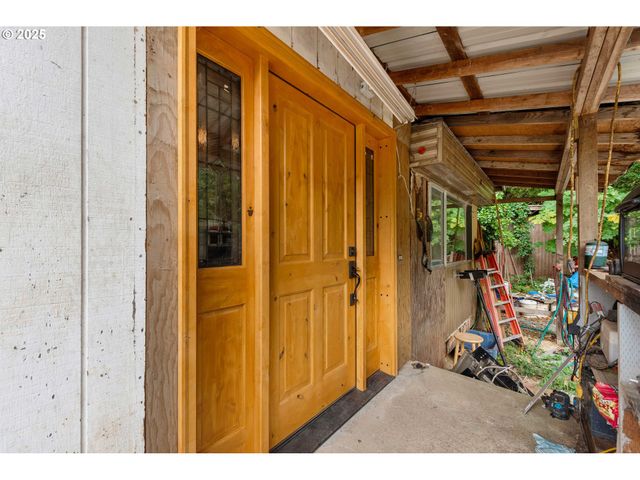 64175 SOLARI Rd, Coos Bay, OR 97420