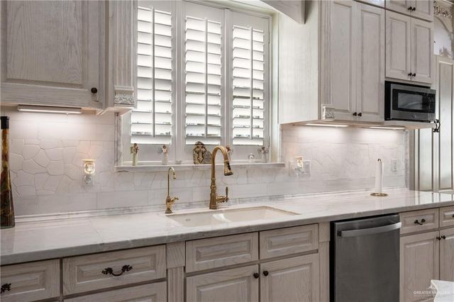 28032 Bass Boulevard, Harlingen, TX 78552