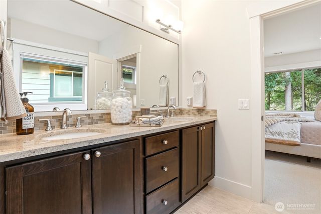 7248 115th Place SE, Newcastle, WA 98056