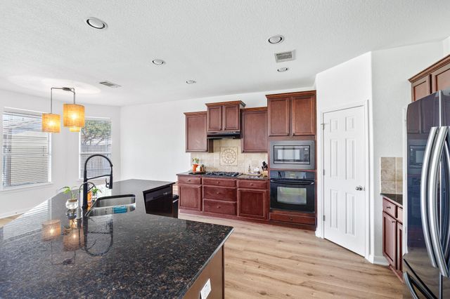 2246 Garlic Creek DR, Buda, TX 78610