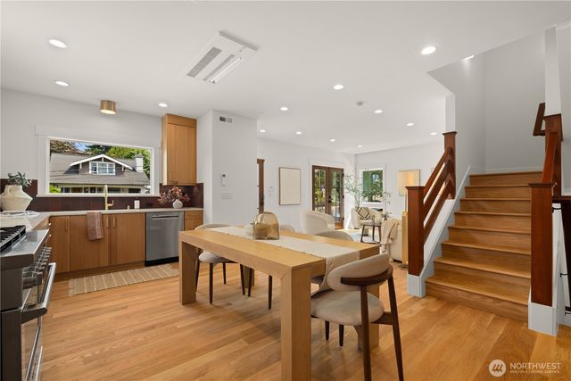 2903 3rd Avenue N, Seattle, WA 98109