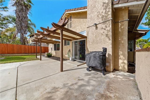 39422 Via Montero, Murrieta, CA 92563