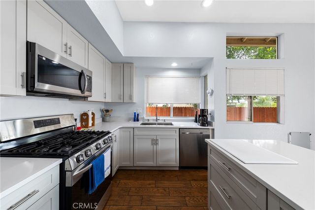 39422 Via Montero, Murrieta, CA 92563