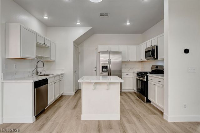 8912 Nautilus Vista Court, Las Vegas, NV 89149