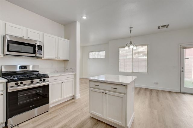 8912 Nautilus Vista Court, Las Vegas, NV 89149