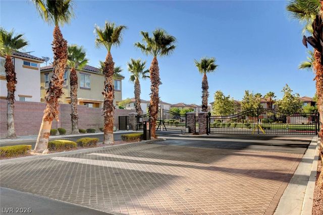 8912 Nautilus Vista Court, Las Vegas, NV 89149