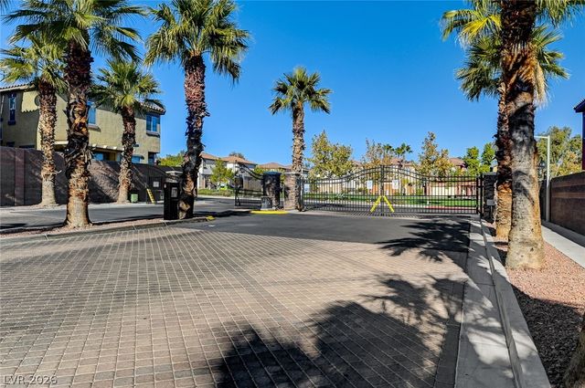 8912 Nautilus Vista Court, Las Vegas, NV 89149