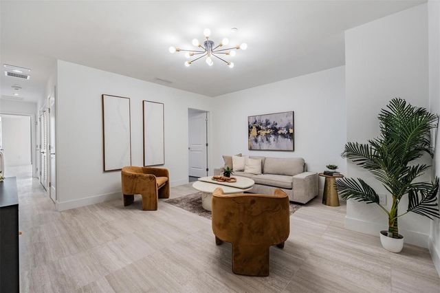 3015 S YSABELLA AVENUE 2003, Tampa, FL 33629