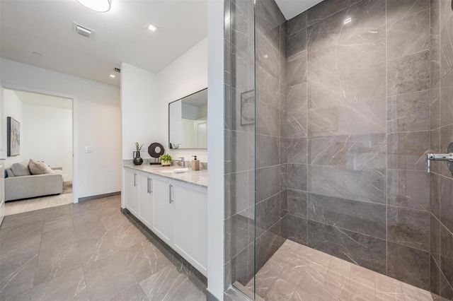 3015 S YSABELLA AVENUE 2003, Tampa, FL 33629