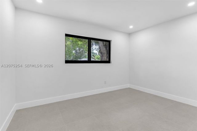 544 NW 12th St, Homestead, FL 33030