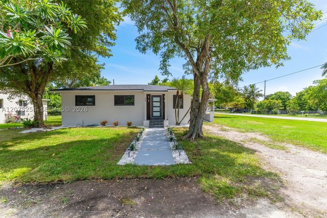 544 NW 12th St, Homestead, FL 33030