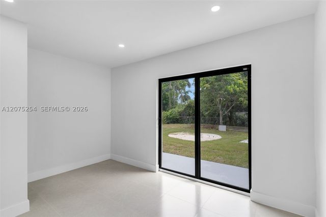 544 NW 12th St, Homestead, FL 33030
