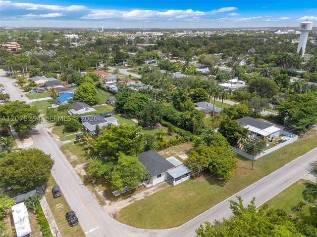 544 NW 12th St, Homestead, FL 33030