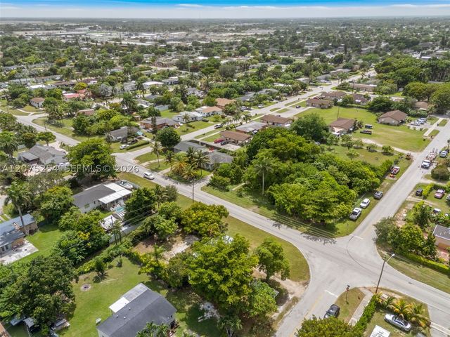 544 NW 12th St, Homestead, FL 33030