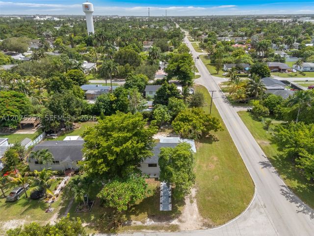 544 NW 12th St, Homestead, FL 33030