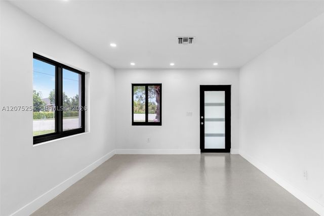 544 NW 12th St, Homestead, FL 33030