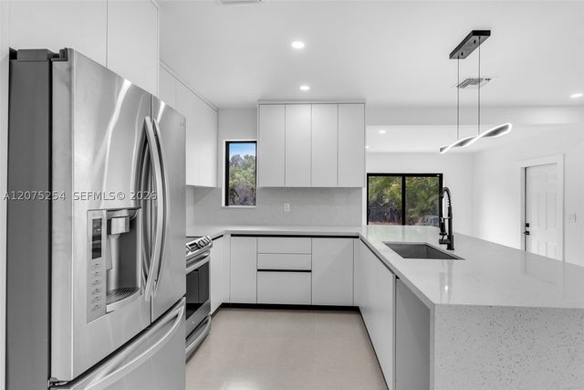 544 NW 12th St, Homestead, FL 33030