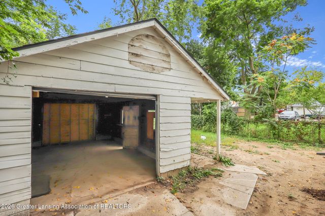 124 Allen Street, Lansing, MI 48912