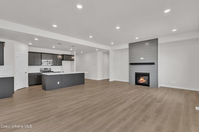 6729 N Alecat St, Coeur D'alene, ID 83815