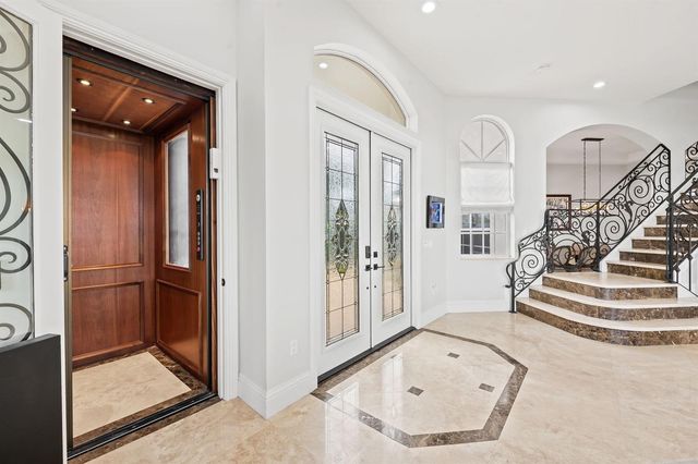 1261 NE 27th Way, Pompano Beach, FL 33062