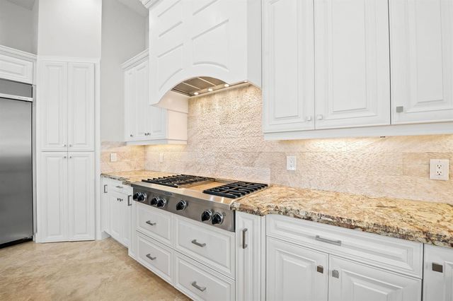 1261 NE 27th Way, Pompano Beach, FL 33062