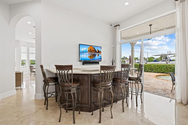 1261 NE 27th Way, Pompano Beach, FL 33062