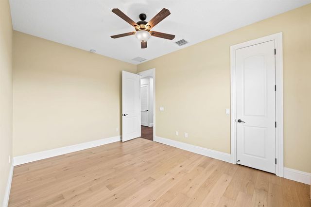 1261 NE 27th Way, Pompano Beach, FL 33062