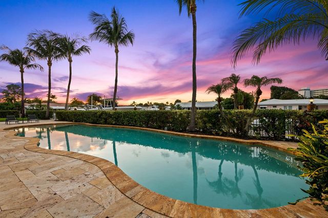 1261 NE 27th Way, Pompano Beach, FL 33062