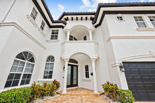 1261 NE 27th Way, Pompano Beach, FL 33062