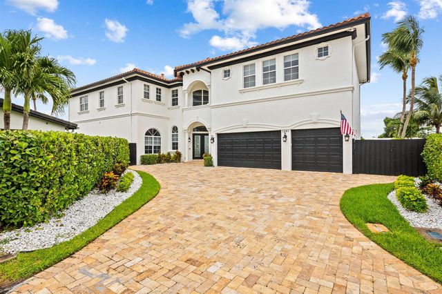 1261 NE 27th Way, Pompano Beach, FL 33062