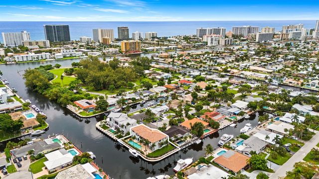 1261 NE 27th Way, Pompano Beach, FL 33062