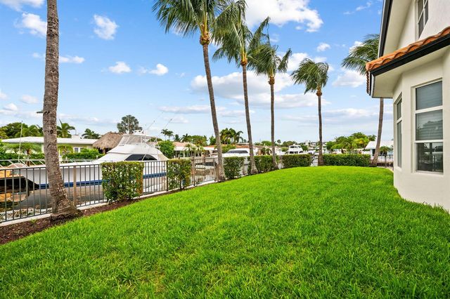 1261 NE 27th Way, Pompano Beach, FL 33062